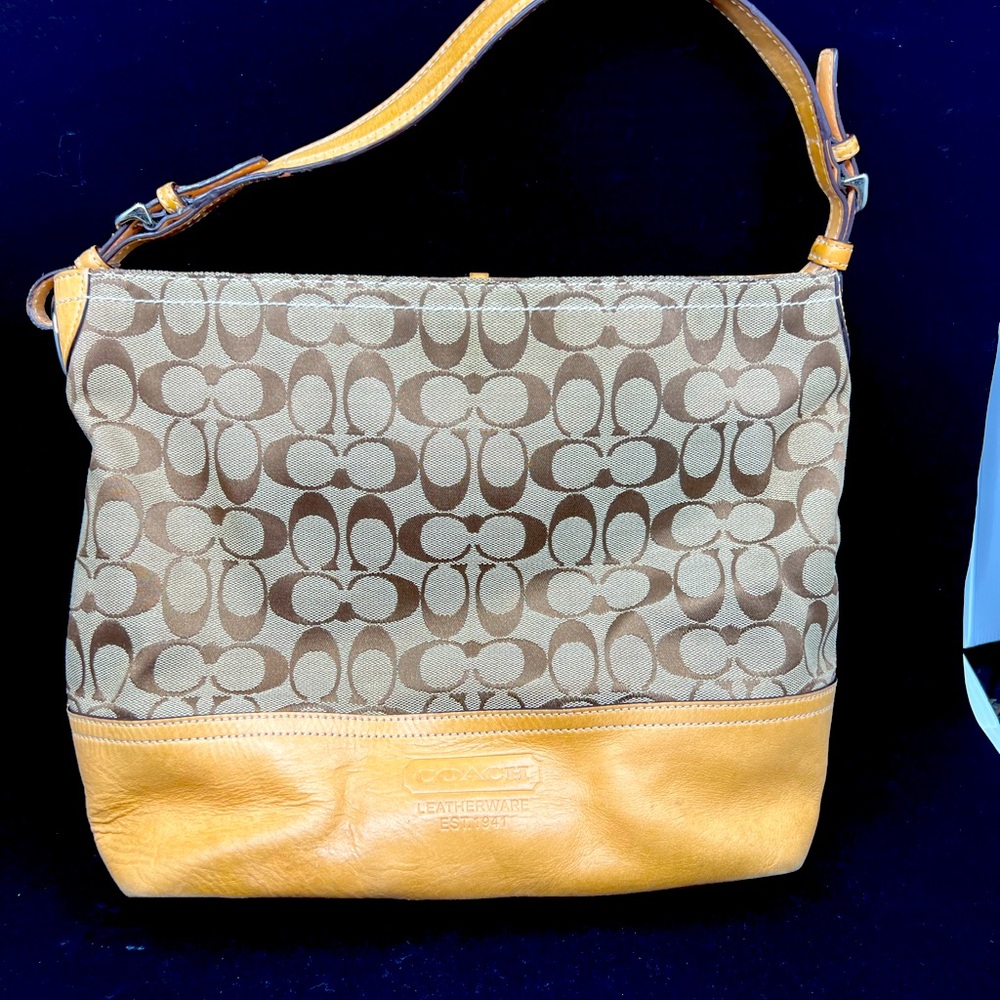 New item ! VINTAGE COACH SIGNATURE TAN beige HANDBAG purses K053-2156